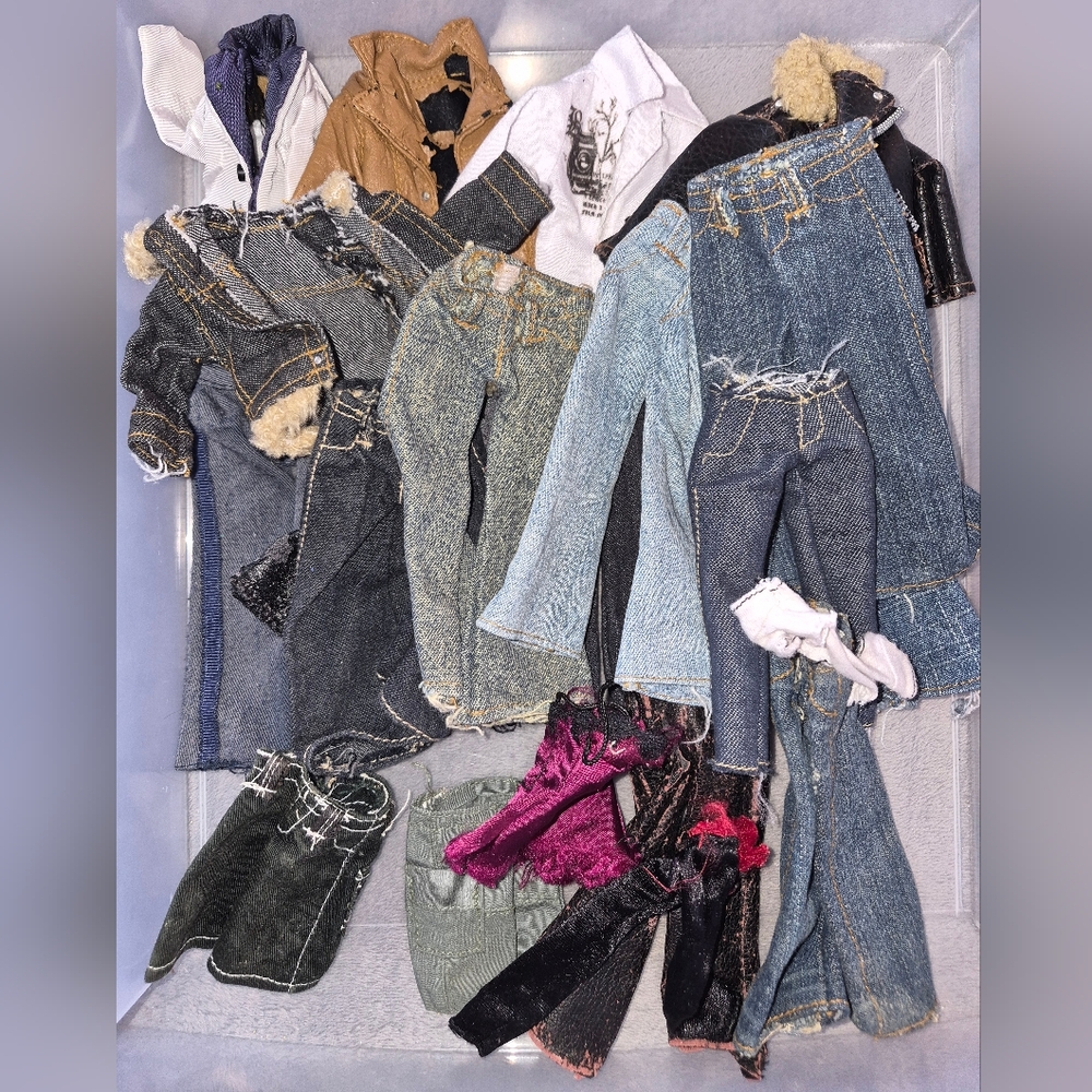 Bratz Boys Clothes Lot